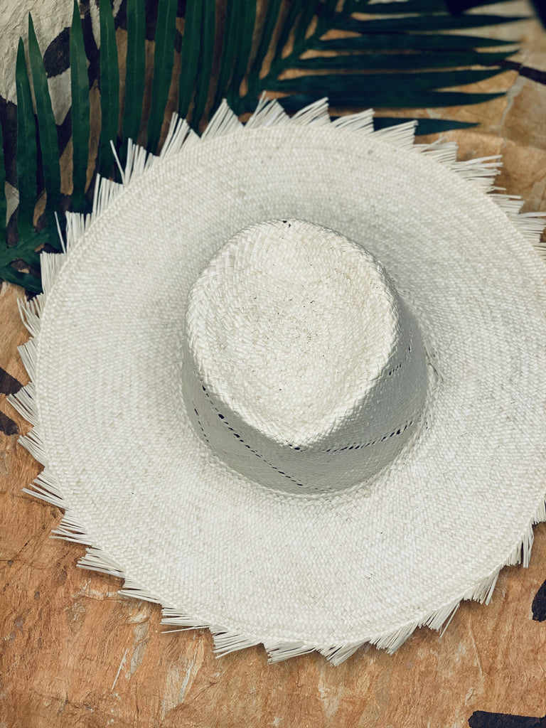 White large brim 2025 hat